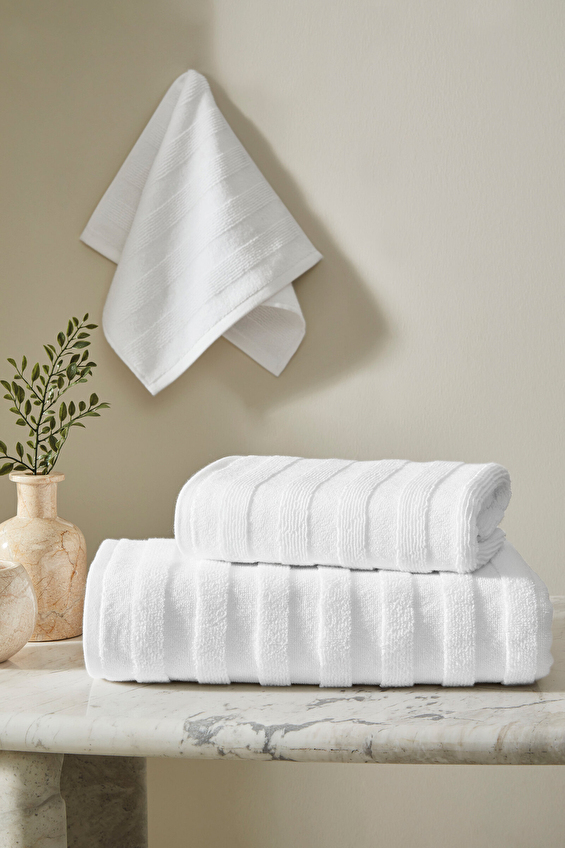 Cottons & Clouds Soft Color Banyo Havlusu 100 x 150 cm Cottons & Clouds Soft Color Banyo Havlusu 100 x 150 cm