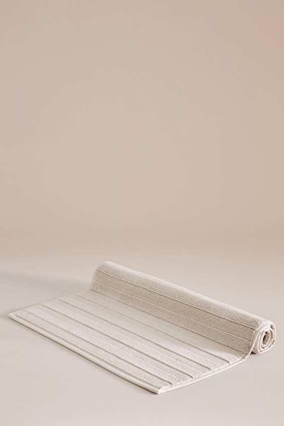 Cottons & Clouds Soft Color Ayak Havlusu 50 x 75 cm Cottons & Clouds Soft Color Ayak Havlusu 50 x 75 cm