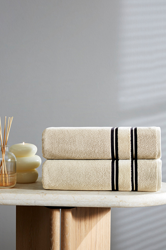 Özdilek Semplice Banyo Havlusu 90x150 cm Özdilek Semplice Banyo Havlusu 90x150 cm