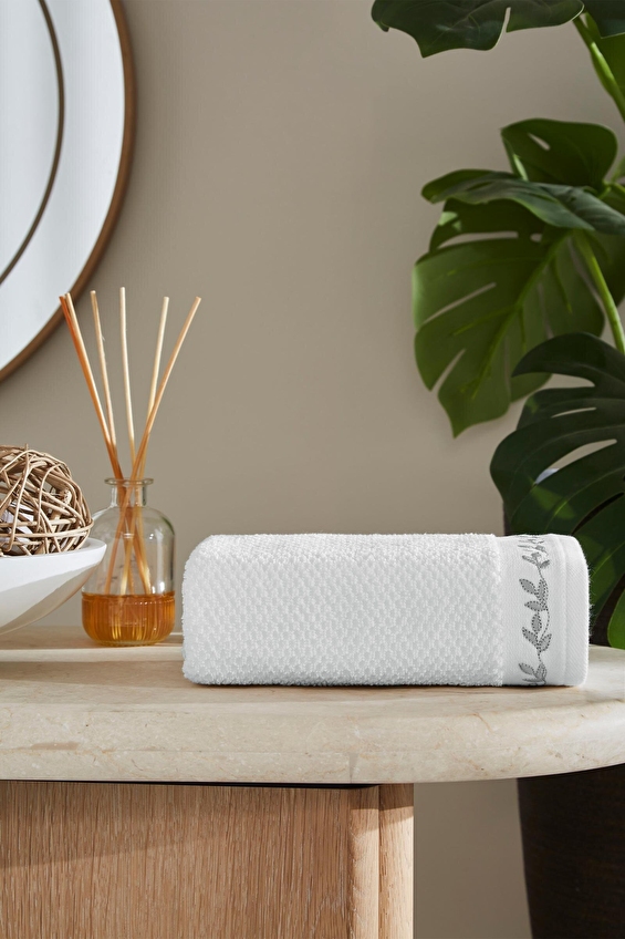 Özdilek Foglia El ve Yüz Havlusu 50x90 cm Özdilek Foglia El ve Yüz Havlusu 50x90 cm