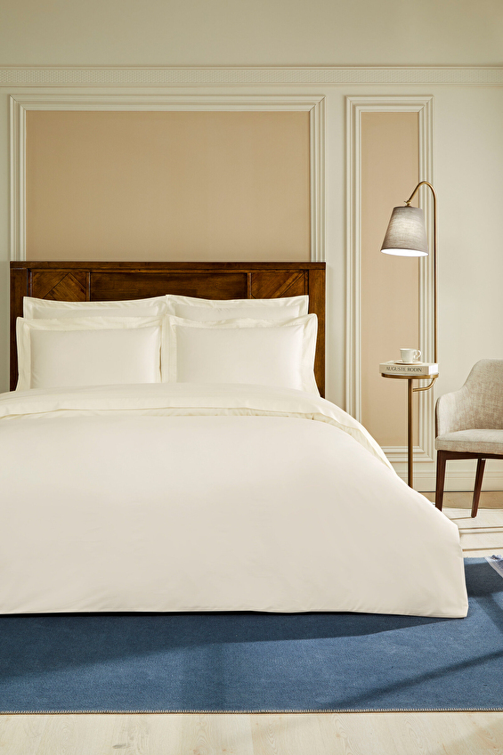 Cottons & Clouds Soft Colors Lastikli Çarşaf Çift Kişilik Saten Nevresim Takımı Cottons & Clouds Soft Colors Lastikli Çarşaf Çift Kişilik Saten Nevresim Takımı