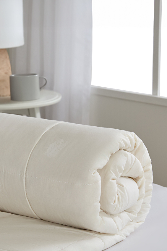 Özdilek Çift Kişilik Yün Yorgan 195x215 cm Özdilek Çift Kişilik Yün Yorgan 195x215 cm