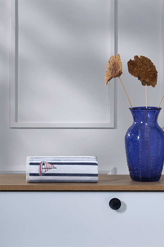 Özdilek Modern Mariner Nakışlı El ve Yüz Havlusu 50x90 cm Özdilek Modern Mariner Nakışlı El ve Yüz Havlusu 50x90 cm
