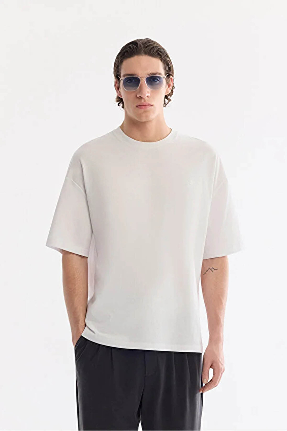 Avva Oversize Fit Erkek Tişört B001050 Ekru Avva Oversize Fit Erkek Tişört B001050 Ekru