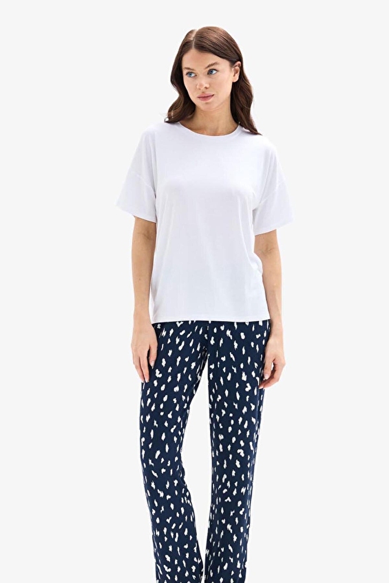 Blackspade Kadın Pijama Takımı 52077 BYZ Beyaz Blackspade Kadın Pijama Takımı 52077 BYZ Beyaz