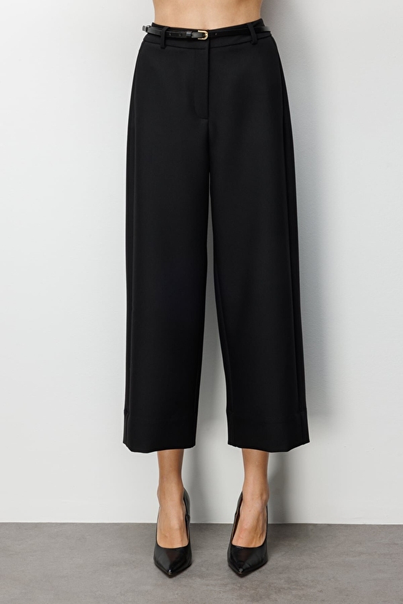 Ekol Regular Fit Bol Paça Fermuarlı Yüksek Bel Dokuma Kadın Pantolon 04012 Siyah Ekol Regular Fit Bol Paça Fermuarlı Yüksek Bel Dokuma Kadın Pantolon 04012 Siyah