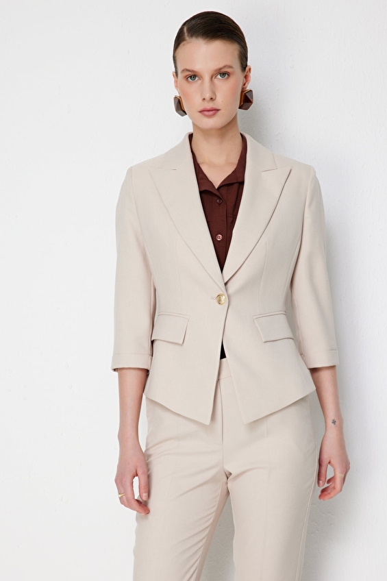 Ekol Regular Fit Düğmeli Ceket Yaka Kadın Ceket 01184 Kum Ekol Regular Fit Düğmeli Ceket Yaka Kadın Ceket 01184 Kum