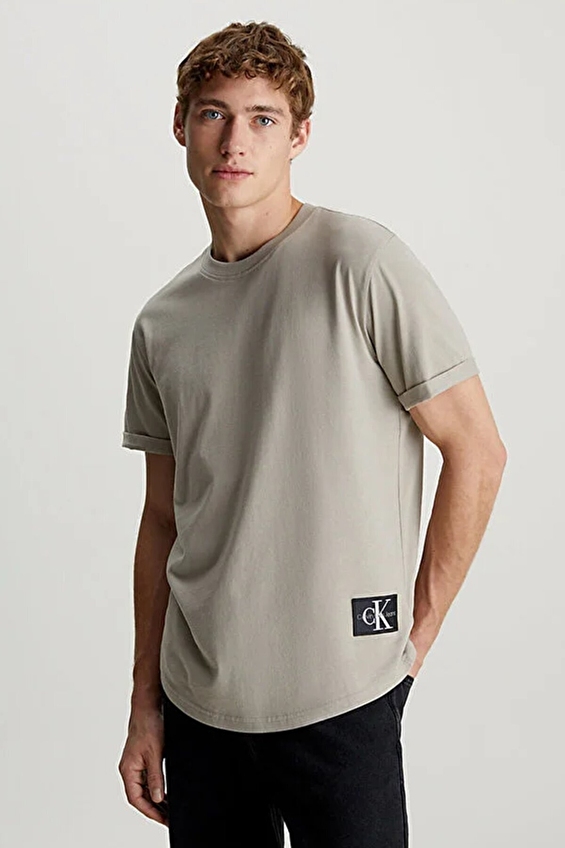 Calvin Klein Jeans Erkek Tişört J30J323482 Gri Calvin Klein Jeans Erkek Tişört J30J323482 Gri