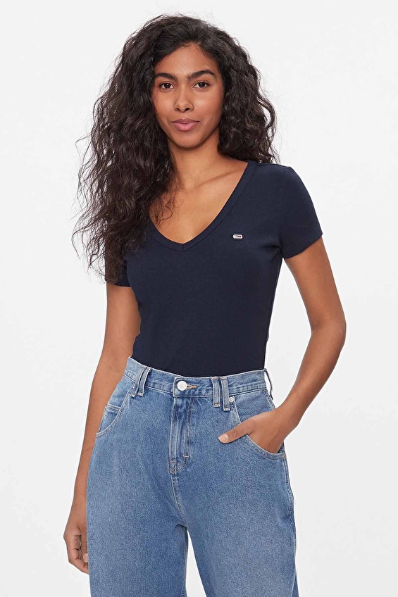 Tommy Jeans Kadın Tişört DW0DW17385 Mavi Tommy Jeans Kadın Tişört DW0DW17385 Mavi