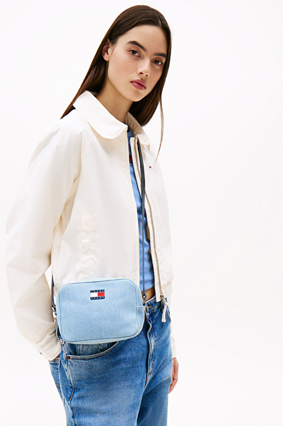 Tommy Jeans Kadın Çapraz Çanta AW0AW172890GY Mavi Tommy Jeans Kadın Çapraz Çanta AW0AW172890GY Mavi