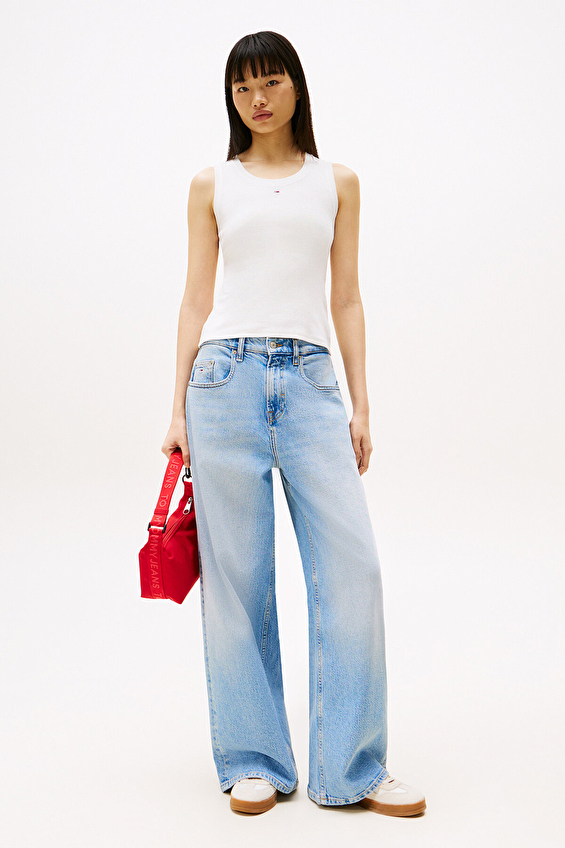 Tommy Jeans Kadın Tişört DW0DW20673 Beyaz Tommy Jeans Kadın Tişört DW0DW20673 Beyaz