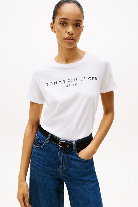 Tommy Hilfiger Kadın Tişört WW0WW40276 Beyaz Tommy Hilfiger Kadın Tişört WW0WW40276 Beyaz