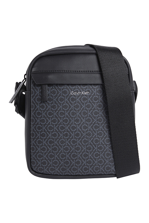 Calvin Klein Erkek Çapraz Çanta K50K5129090GJ Siyah Calvin Klein Erkek Çapraz Çanta K50K5129090GJ Siyah