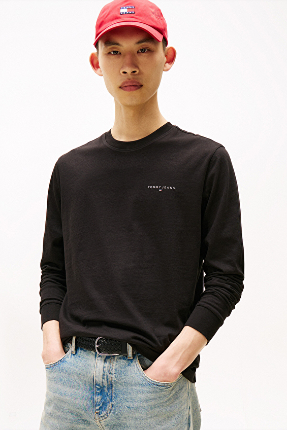 Tommy Jeans Slim Fit Erkek Tişört DM0DM21594 Siyah Tommy Jeans Slim Fit Erkek Tişört DM0DM21594 Siyah