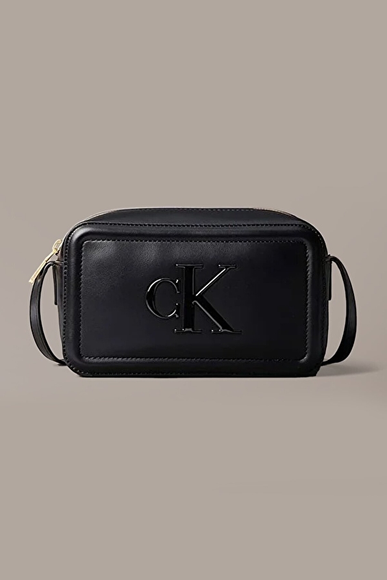 Calvin Klein Kadın Çapraz Çanta LV04F3220GUB1 Siyah Calvin Klein Kadın Çapraz Çanta LV04F3220GUB1 Siyah