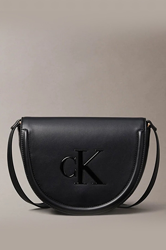 Calvin Klein Kadın Çapraz Çanta LV04F3221GUB1 Siyah Calvin Klein Kadın Çapraz Çanta LV04F3221GUB1 Siyah