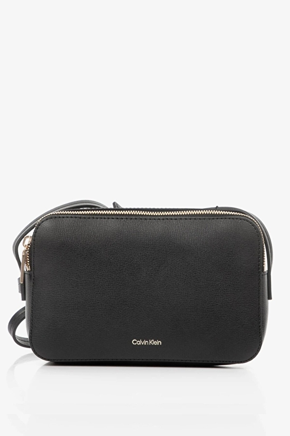 Calvin Klein Kadın Çapraz Çanta LV04F3276G332 Siyah Calvin Klein Kadın Çapraz Çanta LV04F3276G332 Siyah