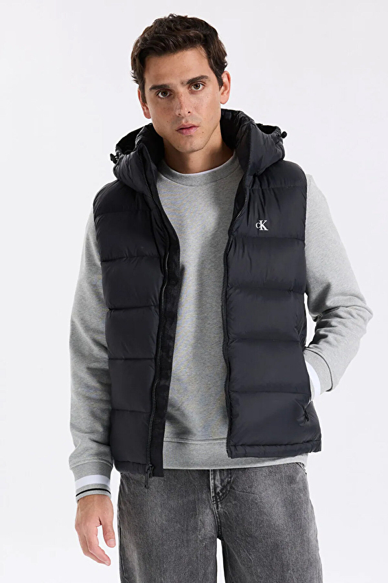 Calvin Klein Jeans Erkek Yelek LV04RD531G Siyah Calvin Klein Jeans Erkek Yelek LV04RD531G Siyah