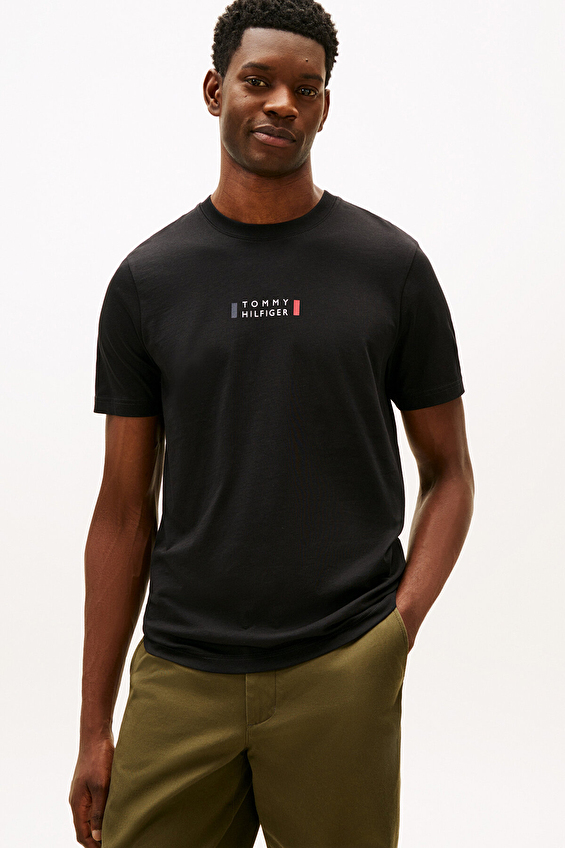 Tommy Hilfiger Erkek Tişört MW0MW41453 Siyah Tommy Hilfiger Erkek Tişört MW0MW41453 Siyah