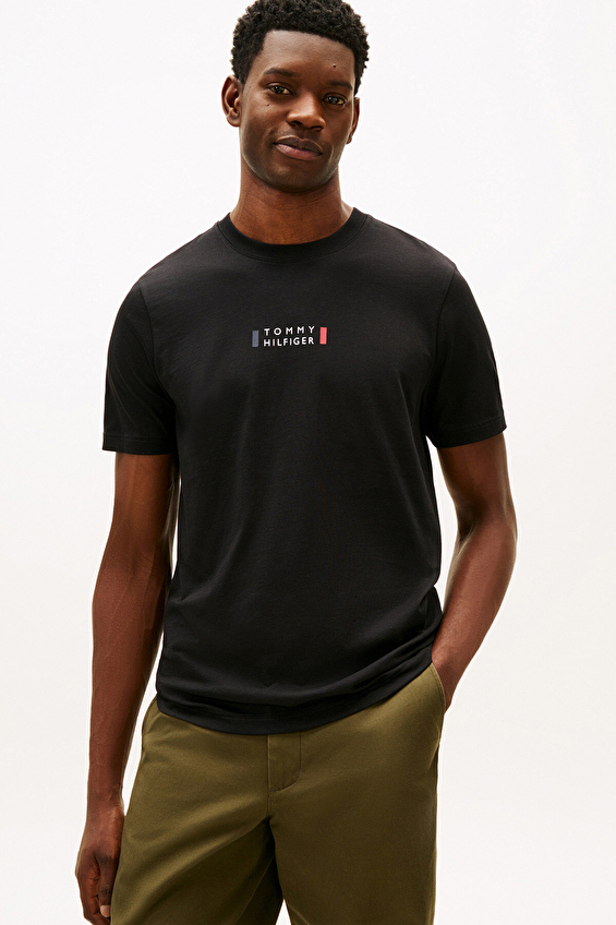 Tommy Hilfiger Erkek Tişört MW0MW41453 Siyah Tommy Hilfiger Erkek Tişört MW0MW41453 Siyah