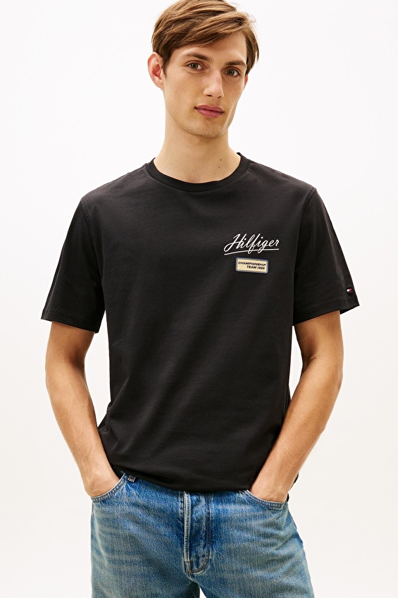 Tommy Hilfiger Erkek Tişört MW0MW41471 Siyah Tommy Hilfiger Erkek Tişört MW0MW41471 Siyah