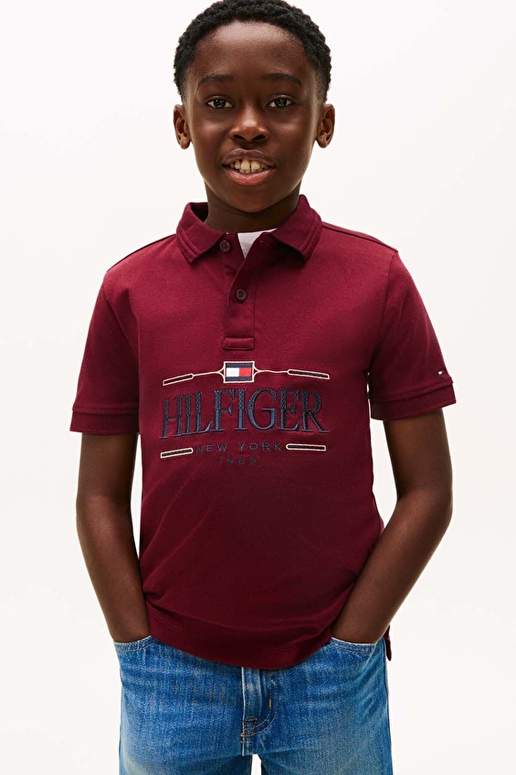 Tommy Hilfiger Erkek Çocuk Tişört KB0KB10359 Tommy Hilfiger Erkek Çocuk Tişört KB0KB10359