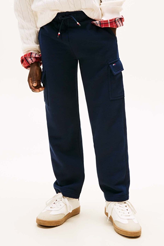 Tommy Hilfiger Erkek Çocuk Eşofman KB0KB10335 Mavi Tommy Hilfiger Erkek Çocuk Eşofman KB0KB10335 Mavi