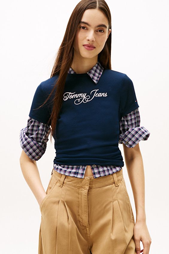 Tommy Jeans Kadın Tişört DW0DW21838 Mavi Tommy Jeans Kadın Tişört DW0DW21838 Mavi