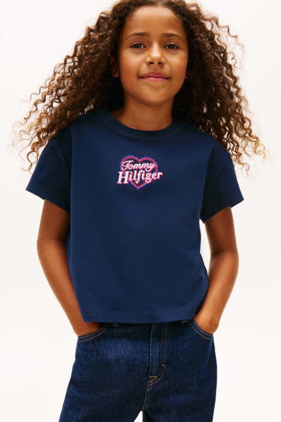 Tommy Hilfiger Kız Çocuk Tişört KG0KG09280 Tommy Hilfiger Kız Çocuk Tişört KG0KG09280