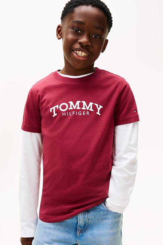 Tommy Hilfiger Erkek Çocuk Tişört KB0KB10051 Tommy Hilfiger Erkek Çocuk Tişört KB0KB10051