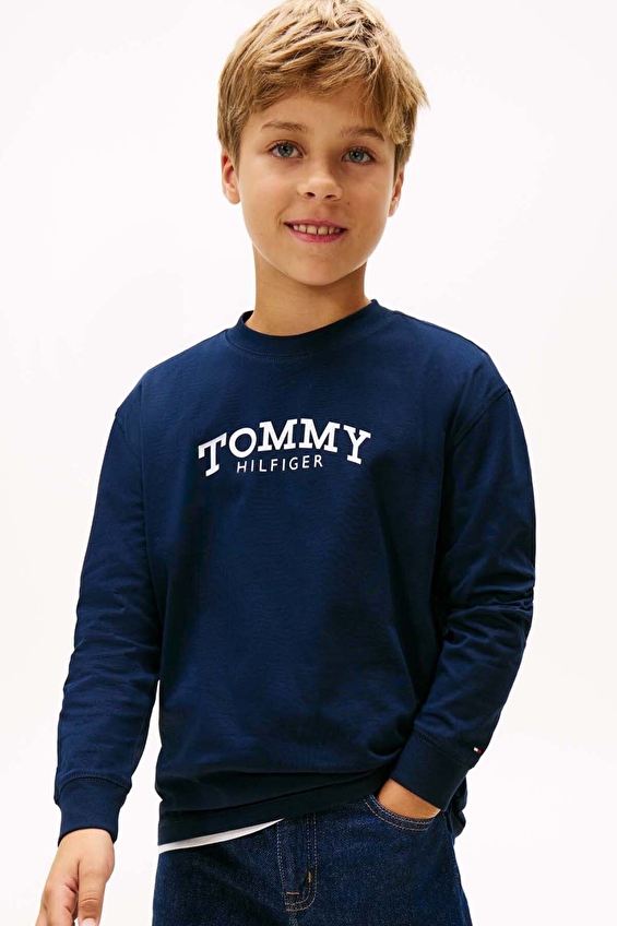 Tommy Hilfiger Erkek Çocuk Tişört KB0KB10052 Tommy Hilfiger Erkek Çocuk Tişört KB0KB10052