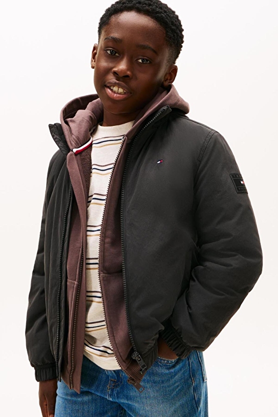 Tommy Hilfiger Erkek Çocuk Ceket KB0KB09852 Siyah Tommy Hilfiger Erkek Çocuk Ceket KB0KB09852 Siyah