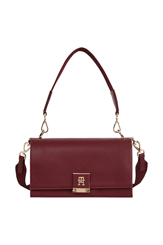 Tommy Hilfiger Kadın Çapraz Çanta AW0AW17726VLP Bordo Tommy Hilfiger Kadın Çapraz Çanta AW0AW17726VLP Bordo