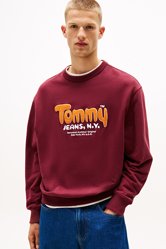 Tommy Jeans Erkek Sweatshirt DM0DM22087 Kırmızı Tommy Jeans Erkek Sweatshirt DM0DM22087 Kırmızı