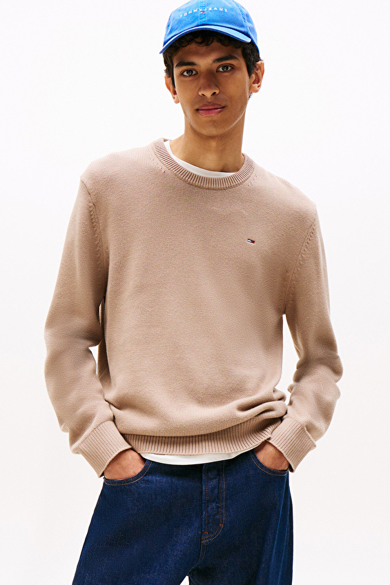 Tommy Hilfiger Slim Fit Erkek Tommy Jeans Kazak DM0DM21787 Kahverengi Tommy Hilfiger Slim Fit Erkek Tommy Jeans Kazak DM0DM21787 Kahverengi