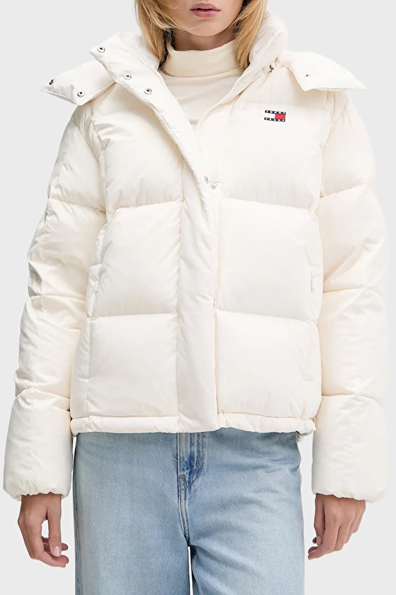 Tommy Jeans Kadın Ceket DW0DW21623 Beyaz Tommy Jeans Kadın Ceket DW0DW21623 Beyaz