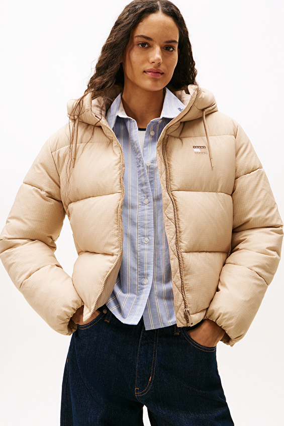 Tommy Jeans Kadın Ceket DW0DW21625 Kahverengi Tommy Jeans Kadın Ceket DW0DW21625 Kahverengi