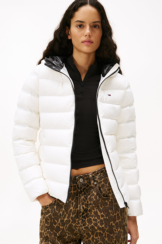 Tommy Jeans Kadın Ceket DW0DW21617 Beyaz Tommy Jeans Kadın Ceket DW0DW21617 Beyaz