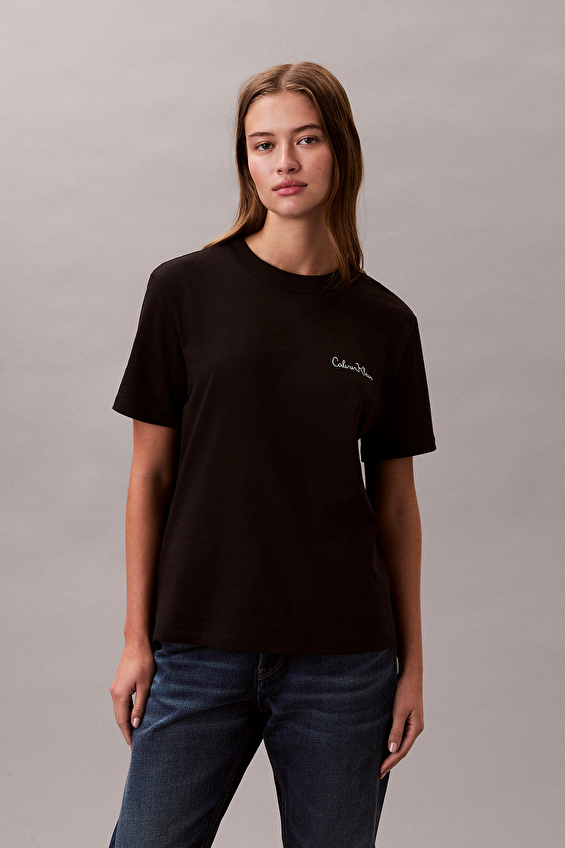 Calvin Klein Jeans Kadın Tişört LV047E809G Siyah Calvin Klein Jeans Kadın Tişört LV047E809G Siyah