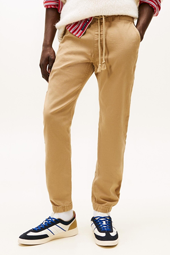 Tommy Jeans Erkek Pantolon DM0DM23102 Bej Tommy Jeans Erkek Pantolon DM0DM23102 Bej