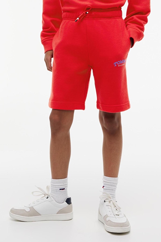 Tommy Hilfiger Erkek Çocuk Şort KB0KB10242 Kırmızı Tommy Hilfiger Erkek Çocuk Şort KB0KB10242 Kırmızı