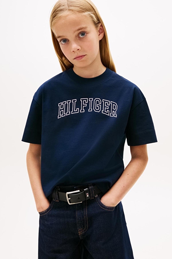 Tommy Hilfiger Kız Çocuk Tişört KG0KG09523 Lacivert Tommy Hilfiger Kız Çocuk Tişört KG0KG09523 Lacivert