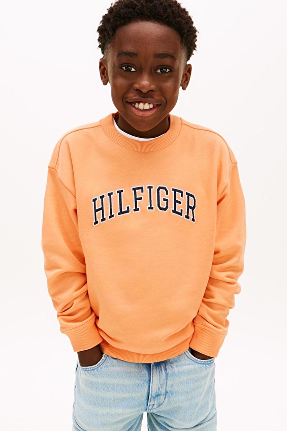 Tommy Hilfiger Erkek Çocuk Sweat KB0KB10404 Turuncu Tommy Hilfiger Erkek Çocuk Sweat KB0KB10404 Turuncu