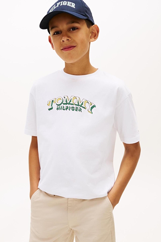 Tommy Hilfiger Erkek Çocuk Tişört KB0KB10267 Tommy Hilfiger Erkek Çocuk Tişört KB0KB10267