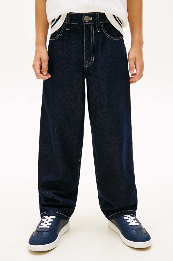 Tommy Hilfiger Erkek Çocuk Kot Pantolon KB0KB10218 Mavi Tommy Hilfiger Erkek Çocuk Kot Pantolon KB0KB10218 Mavi