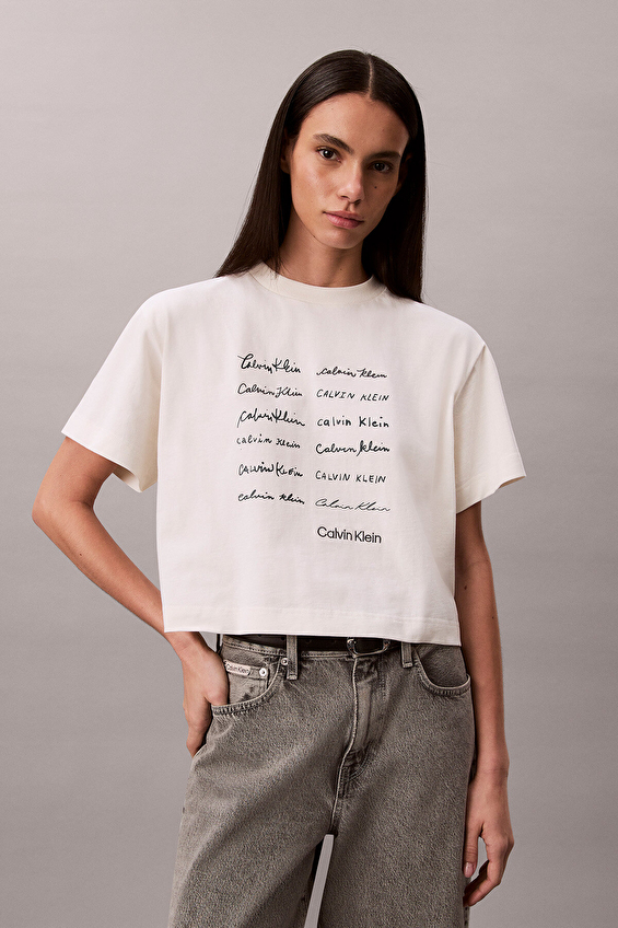 Calvin Klein Jeans Kadın Tişört LV047F823G Beyaz Calvin Klein Jeans Kadın Tişört LV047F823G Beyaz