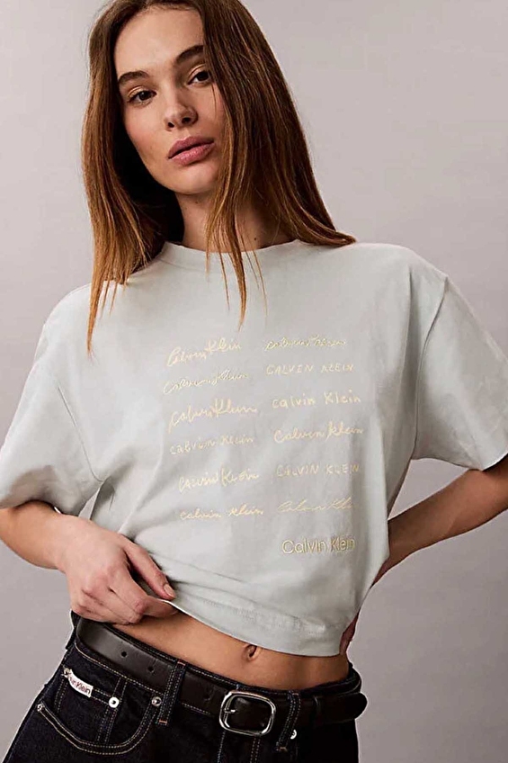 Calvin Klein Jeans Kadın Tişört LV047F823G Yeşil Calvin Klein Jeans Kadın Tişört LV047F823G Yeşil