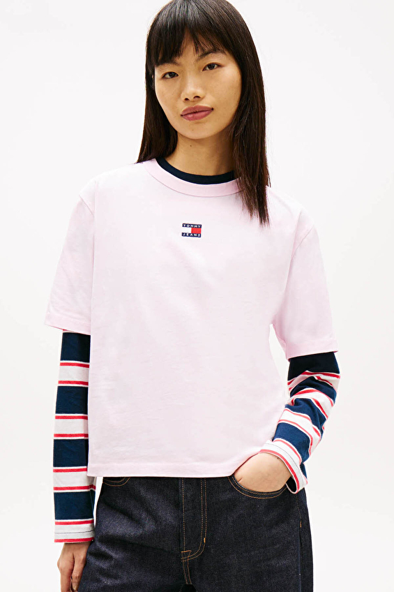 Tommy Jeans Kadın Tişört DW0DW22202 Pembe Tommy Jeans Kadın Tişört DW0DW22202 Pembe