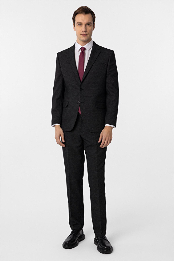 Süvari Regular Fit Sivri Yaka Erkek Takım Elbise 1007000256 Siyah