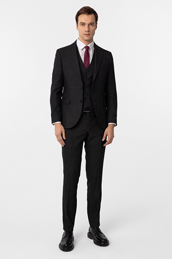 Süvari Slim Fit Sivri Yaka Erkek Takım Elbise 1001100146 Siyah Süvari Slim Fit Sivri Yaka Erkek Takım Elbise 1001100146 Siyah